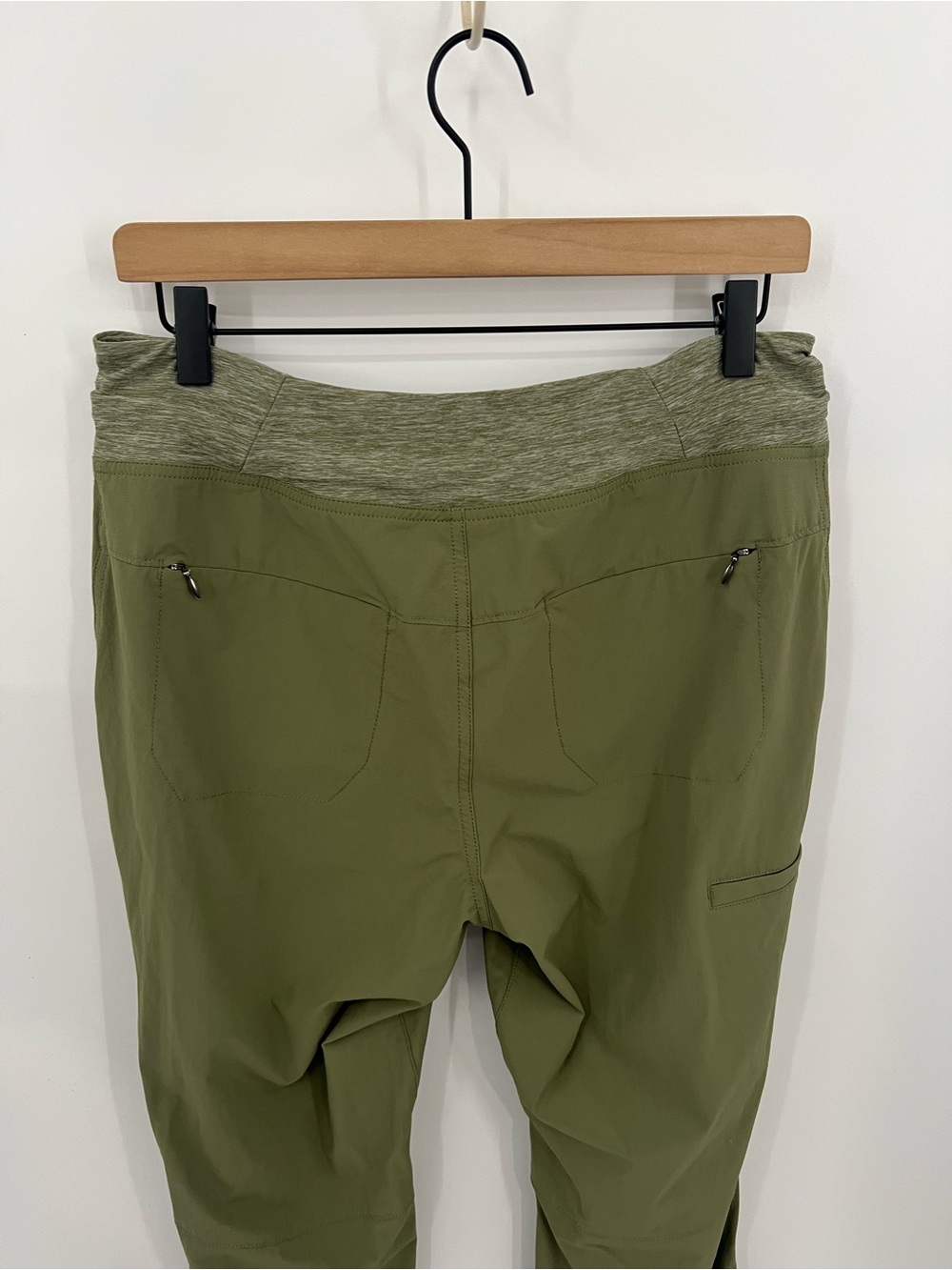 Duluth Trading Co Green Drawstring Women's Active Pants - Picture 6 of 11